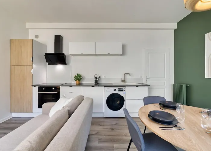 Apartment Le General Beau F3 Entre Les Quais Et La Place Du Vieux Marche A *